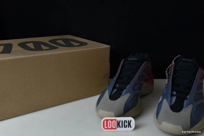 V3 Fade Yeezy GW1814 Adidas 700 Carbon 0808